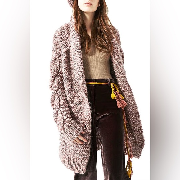 Ulla Johnson Sweaters - ULLA JOHNSON Alpaca Cardigan Sand
Knit Sweater Size L Aiko